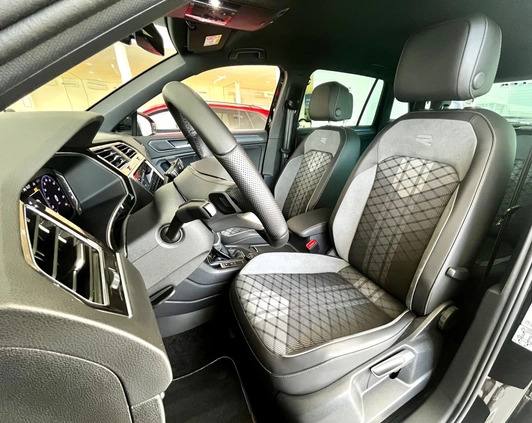 Volkswagen Tiguan cena 205000 przebieg: 17032, rok produkcji 2023 z Opole małe 67